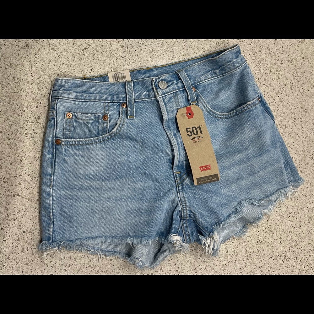 NWT **Levi’s 501 High Waisted ladies denim shorts